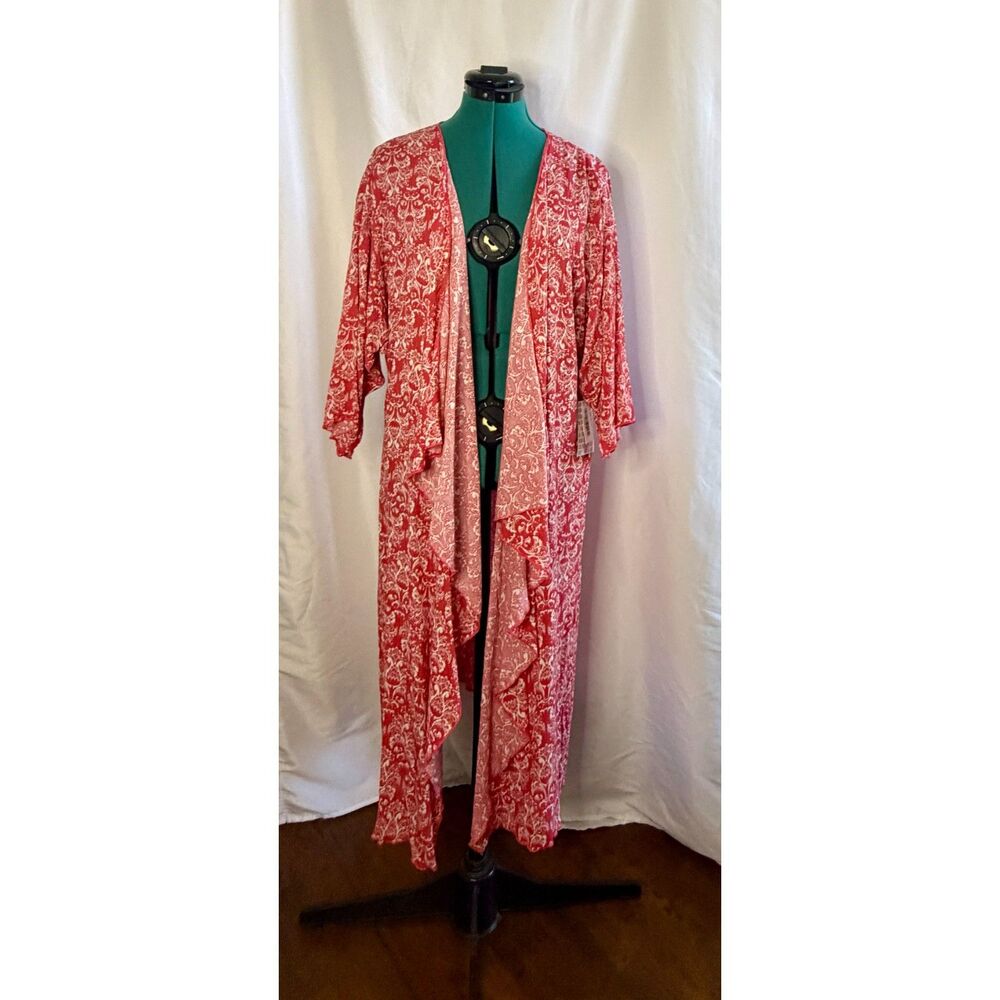 NWT LuLaRoe Shirley Kimono featuring a vibrant red and white floral/damask print